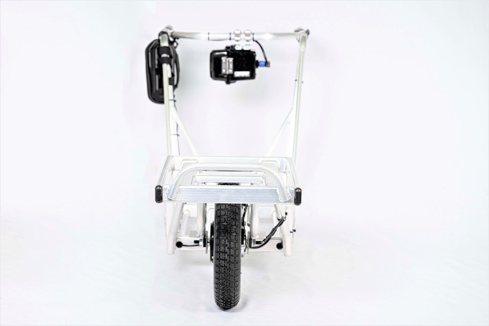コンテナ用アルミ電動一輪車を正面から見た様子。ハンドル・コントローラーと単輪のオフロードタイヤ